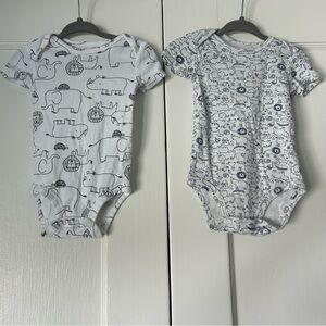 Carter’s Zoo Safari Animal Print Baby Cotton White Bodysuit Set Size 3-6 Months